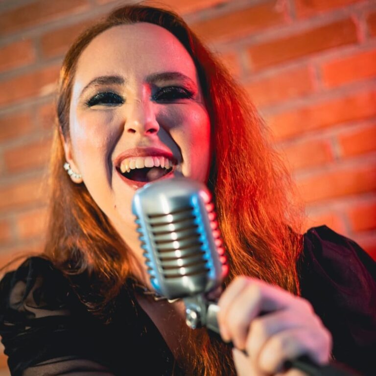 CÁSSIA NOVELLO: Show no Rockarioca Convida e Nova Fase! – ENTREVISTA