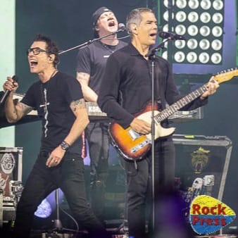 CAPITAL INICIAL: Com participação de Dado Villa Lobos, banda faz apresentação memorável no Rock in Rio!